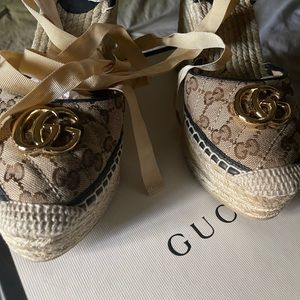 Gucci wedges size 39